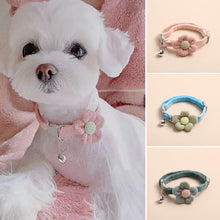 Load image into Gallery viewer, Pet Flower Collar Cute knitting Flower Bell Collar Adjustable Cat Necklace Traction Safety Buckle Puppy Necklace
