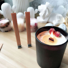 Load image into Gallery viewer, Wooden Candles Wick for DIY Craft Paraffin Candle Jar Making Kit Beeswax Burning Smokeless Wick Candle Core with Clip Base Soy Parffin Wax Making Supplies
