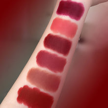 Load image into Gallery viewer, Bingtanghulu Velvet Lipstick Fog Rose Matte Lipstick Autumn Waterproof Long-lasting Non-fading Makeup Cosmetics Lipstick
