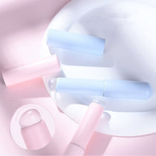 Load image into Gallery viewer, Silicone Lip Brush Portable Soft Round Head Lipstick Smudging Brush Concealer Brush Convenient Makeup Brush Makeup Tool
