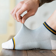 Load image into Gallery viewer, Men Boy Cotton Socks Sports Athletic Mesh Socks Casual Fashion Comfortable Short Breathable Sweat Absorption Soft Ankle Stocking Socks
