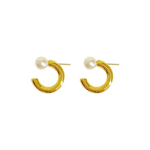 Load image into Gallery viewer, 2024 New Silver Cute Pearl Studs C-shaped Pearl Earrings Hoop Earrings for Women Gold Silver Color Eardrop Minimalist Wedding Fashion Jewelry
