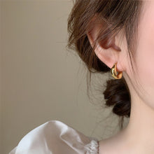 Load image into Gallery viewer, 2024 New Classic Copper Alloy Smooth Metal Hoop Earrings For Woman Fashion Korean Jewelry Temperament Girl's Daily Wear earrings
