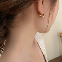 Load image into Gallery viewer, 2024 New Classic Copper Alloy Smooth Metal Hoop Earrings For Woman Fashion Korean Jewelry Temperament Girl's Daily Wear earrings
