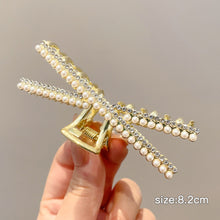 Load image into Gallery viewer, Fashion Gold Large Rhinestone Alloy Hair Clips for Girls Pearl Hair Accessories Geometric Metal Hair Claw Cross Hairclip Headband Hairpin Hair Crab Women
