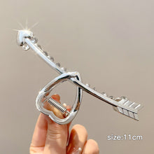Load image into Gallery viewer, Fashion Gold Large Rhinestone Alloy Hair Clips for Girls Pearl Hair Accessories Geometric Metal Hair Claw Cross Hairclip Headband Hairpin Hair Crab Women
