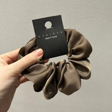Load image into Gallery viewer, New Korean Simple Pure Color Hair Band Elastic Band Real Silk Headwear Women's Sweet Ponytail Elastic Band Hair Accessories
