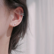 Load image into Gallery viewer, Flash Diamond Geometric Ear Clip Without Ear Hole Female Personality Ear Clip Retro Rhinestone Women Party Earclip
