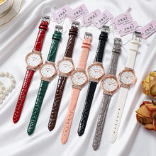 Load image into Gallery viewer, 1Pc Simple Quartz Watches Women Minimalist Design Leather Strap Luxury Wristwatch Big Dial Fashion Creative Watch
