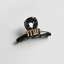Load image into Gallery viewer, Sweet Mini Acrylic Claw Clip for Women Girls Hair Claw Korean Style Chic Crab Hair Clip Hairpins Women Hair Accessories
