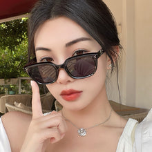 Load image into Gallery viewer, 1Pc Unisex Retro Square Sun Glasses Korean Female Wild Sunglasses Colored Lenses Couple Sunglasses
