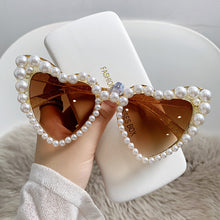 Load image into Gallery viewer, 1Pc Large Frame Love Pearl Sunglasses Heart Shape Personality UV400 Casual Black Sun Glasses Eyewear for Adult Women
