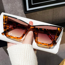 Load image into Gallery viewer, 1Pcs Square Sunglasses Woman Black Cat Eye Designer UV400 Sun Glasses Female Travel Driver Gradient Fashion
