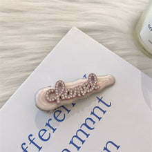 Load image into Gallery viewer, Y2k Hairpins Girls Sweet Rhinestone Pearl Love Side Bangs Hair Clip Female Ladies Barrettes Duckbill Clip Women Hair Accessories
