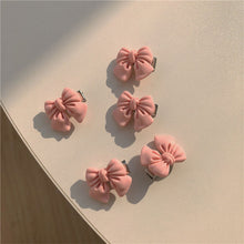 Load image into Gallery viewer, Small Rose Bow Hair Clip Girl Sweet Cute Mini Peach Rose Hairpin Romantic Bangs Barrette Fashion Cute Headdress Hair Accessories
