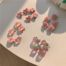 Load image into Gallery viewer, Small Rose Bow Hair Clip Girl Sweet Cute Mini Peach Rose Hairpin Romantic Bangs Barrette Fashion Cute Headdress Hair Accessories
