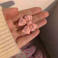 Load image into Gallery viewer, Small Rose Bow Hair Clip Girl Sweet Cute Mini Peach Rose Hairpin Romantic Bangs Barrette Fashion Cute Headdress Hair Accessories
