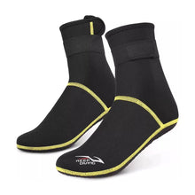 Load image into Gallery viewer, 1Pair 3MM Thick Neoprene Snorkeling Socks Non-Slip Non-Cut Thermal Socks Beach Winter Swimming Gear
