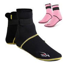 Load image into Gallery viewer, 1Pair 3MM Thick Neoprene Snorkeling Socks Non-Slip Non-Cut Thermal Socks Beach Winter Swimming Gear
