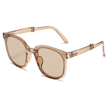 Load image into Gallery viewer, UV400 Folding Sunglasses Portable Ultra Light Sun Protection UV Protection Sunglasses for Both Men and Women
