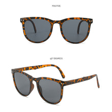Load image into Gallery viewer, UV400 Folding Sunglasses Portable Ultra Light Sun Protection UV Protection Sunglasses for Both Men and Women
