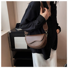 Load image into Gallery viewer, Small Leather Saddle Armpit Bags Vintage Women Shoulder Crossbody Bag Underbag Lady Handbags Vintage Underarm Handbags
