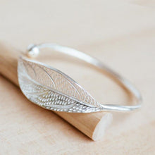 Load image into Gallery viewer, Women Cuff Bracelet Open Leaf Shaped Adjustable Charm Bangle Jewelry Bracelet Accessory Party Gift Fashion Elegant Alloy Jewelry Accessories for Women
