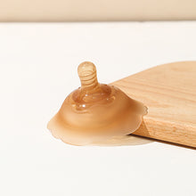 Load image into Gallery viewer, 1Pc Silicone Nipple Protector With Box Breastfeeding Anti-bite Nursing Pads Dust Box Anti Overflow Breast Pads Mother Protection
