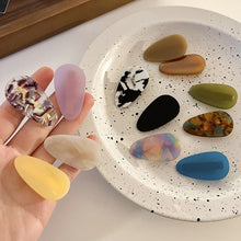 Load image into Gallery viewer, 2pcs/set Korean Acetic Acid Hair Clip Hair Accessories Women's Acrylic Simple Duck Mouth Clip Small Lovely Bangs Clip Side Broken Hairpins
