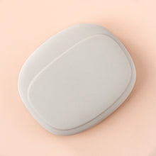 Load image into Gallery viewer, Portable Silicone Data Cable Headphone Storage Box Cute Headphone Cable Bag Travel Earphone Wire Organizer
