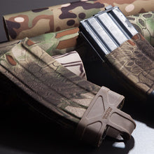 Load image into Gallery viewer, 20*150CM Self-Adhesive Elastic Camouflage Cloth Multi-Purpose Tactical Hunting Accessories Decorative Tape
