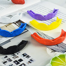 Load image into Gallery viewer, 1PC Sports Mouthguard Boxing Free Play Basketball Protective Thermoplastic Memory Mouthguard With Storage Box
