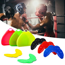 Load image into Gallery viewer, 1PC Sports Mouthguard Boxing Free Play Basketball Protective Thermoplastic Memory Mouthguard With Storage Box
