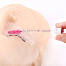 Load image into Gallery viewer, 50pcs Disposable Test Tube Crystal Stem Eyelash Brush Replaceable Dust-proof Sparkling Diamond Makeup Eyelash Mascara Brush
