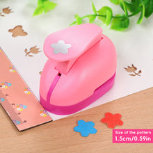 Load image into Gallery viewer, Flower Furador 15mm DIY Craft Hole Puncher Paper Cut Eva Foam Maker Scrapbooking Labor Saving for Kid Hole Punch Embossing

