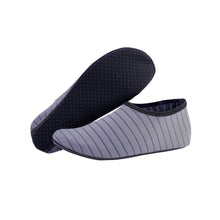 Load image into Gallery viewer, Unisex Water Shoes Swimming Diving Socks Summer Aqua Beach Sandal Flat Shoe Seaside Non-Slip Sneaker Socks Slipper for Men Women
