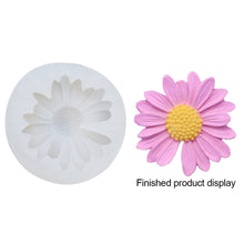Load image into Gallery viewer, Daisy Scented Candle Daisy Silicone Candle Mold Aromatherapy Soap Mold for Candle Making Kit DIY Flower Handmade Candle Mold
