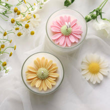 Load image into Gallery viewer, Daisy Scented Candle Daisy Silicone Candle Mold Aromatherapy Soap Mold for Candle Making Kit DIY Flower Handmade Candle Mold

