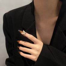 Load image into Gallery viewer, Fashion Nail Rings For Women Zircon Finger Cap Ring With Unique Temperament Wearing Detachable Fake Manicure Fingertips Protective Cover
