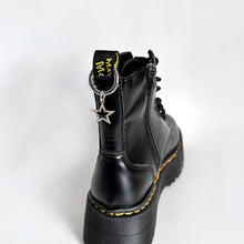 Load image into Gallery viewer, Gothic Hearts Pendant Martin Boots Shoes Buckles For Women Men Decoration Metal Snap Hook Shoes Dark Wind Accessories Party Jewelry
