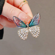 Load image into Gallery viewer, Fashion Flying Butterfly Brooch For Women Luxury Crystal Tassel Lapel Pins Animal Insect Brooches Beautiful Wedding Jewelry Lovely Accessories
