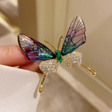 Load image into Gallery viewer, Fashion Flying Butterfly Brooch For Women Luxury Crystal Tassel Lapel Pins Animal Insect Brooches Beautiful Wedding Jewelry Lovely Accessories
