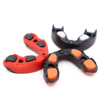 Load image into Gallery viewer, 1PC Boxing Free Boxing Two-Color Sport Mouth Guard Sport Mouth Guard Wear Resistant Shock-Proof Combat Training Tooth Guard
