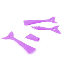 Load image into Gallery viewer, Multifunctional Silicone Eye Makeup Aid Convenient Eyeliner Eyeshadow Mascara Baffle Auxiliary Tool Portable Beauty Makeup Tool
