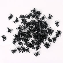 Load image into Gallery viewer, 100pcs Halloween Spiders Decorations Small Black Luminous Plastic Spiders Haunted House Spider Decoration Simulation Tricky Toy
