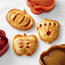 Load image into Gallery viewer, Cookie Stamp DIY Halloween Pumpkin Apple Acorn Biscuit Baking Mold 3D Cookie Plunger Cutter for Kids Kitchen Tools Christmas
