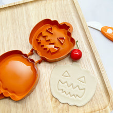 Load image into Gallery viewer, Cookie Stamp DIY Halloween Pumpkin Apple Acorn Biscuit Baking Mold 3D Cookie Plunger Cutter for Kids Kitchen Tools Christmas
