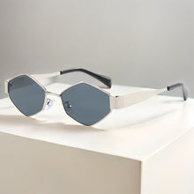 Load image into Gallery viewer, Fashion Vintage Rhombus Sunglasses Polygonal Metal Frame Sun Glasses Women Men Retro Punk Shades UV400 Eyewear Unique Outdoor Accessories
