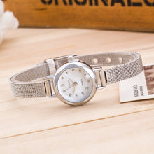 Load image into Gallery viewer, Women Fashionable Versatile Quartz Watch Alloy Circular Dial Stainless Steel Watchband Simple Casual Wristwatch
