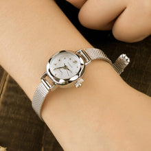 Load image into Gallery viewer, Women Fashionable Versatile Quartz Watch Alloy Circular Dial Stainless Steel Watchband Simple Casual Wristwatch
